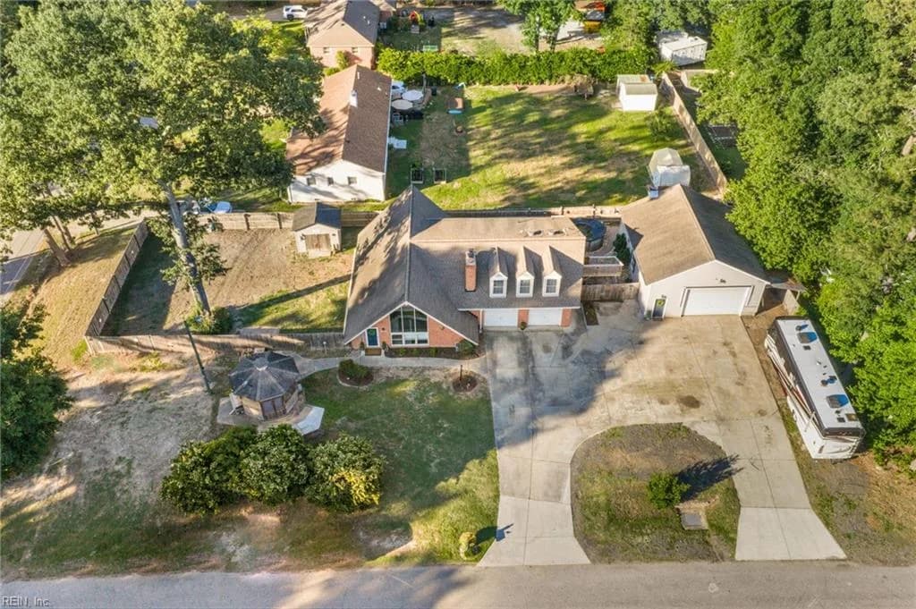 406 Grafton District RD, YORKTOWN VA 23692 - Photo 3