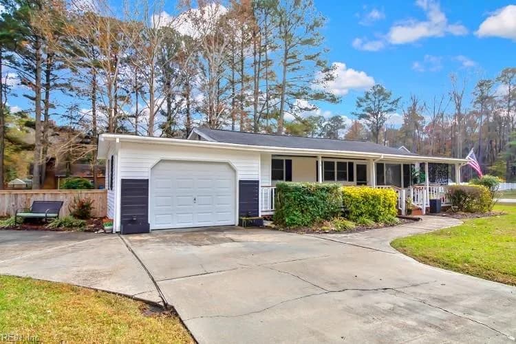 2035 Tuck ST, CHESAPEAKE VA 23322 - Photo 4