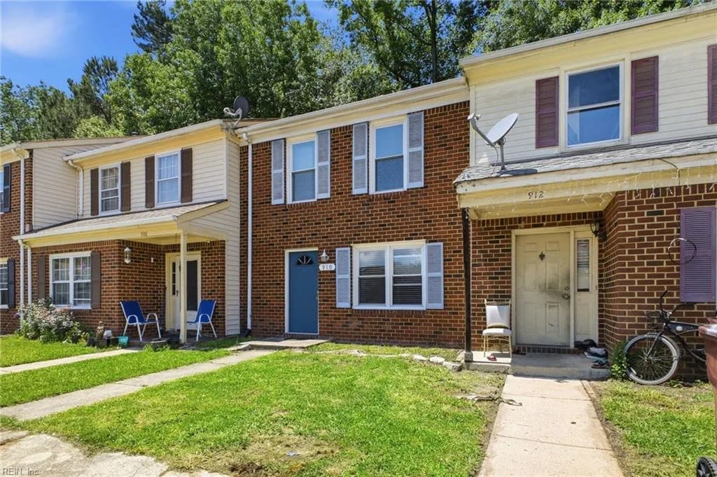 910 Wickford DR, CHESAPEAKE VA 23320 - Photo 3