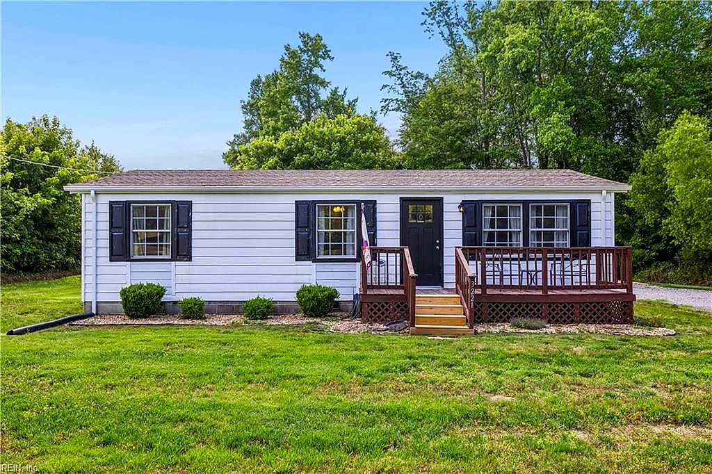 3221 Longstreet LN, Suffolk — 3 bed Residential, 936 sqft