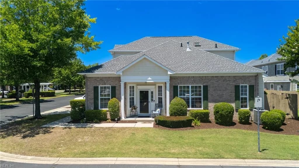 1534 Penton MEWS #32, CHESAPEAKE VA 23320 - Photo 3