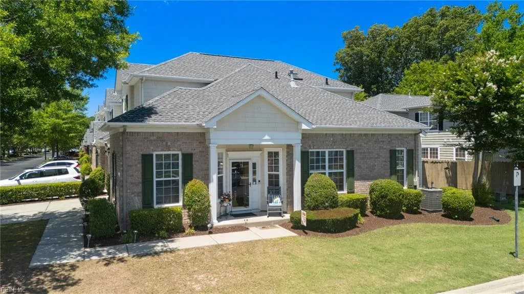 1534 Penton MEWS #32, CHESAPEAKE VA 23320 - Photo 4