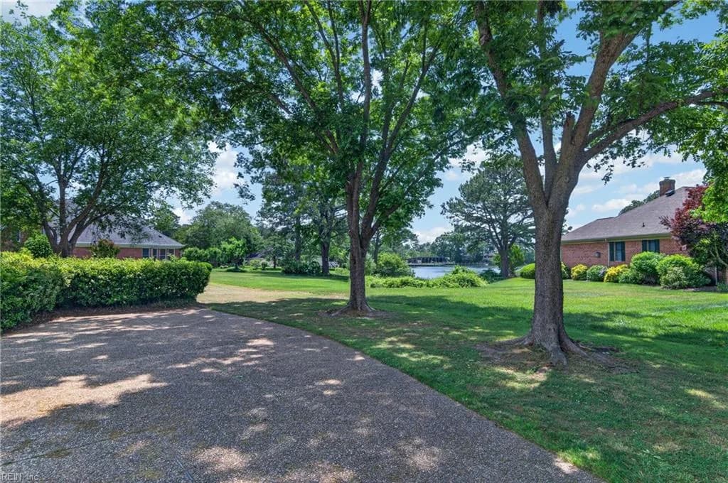 1801 SAWGRASS POINTE DR, HAYES VA 23072 - Photo 4