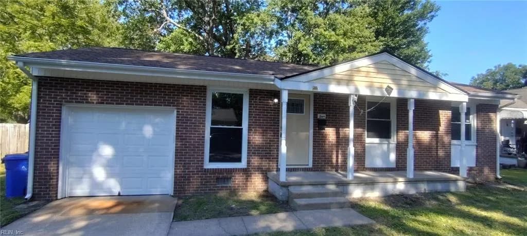4 Sampson PL, PORTSMOUTH VA 23702 - Main photo