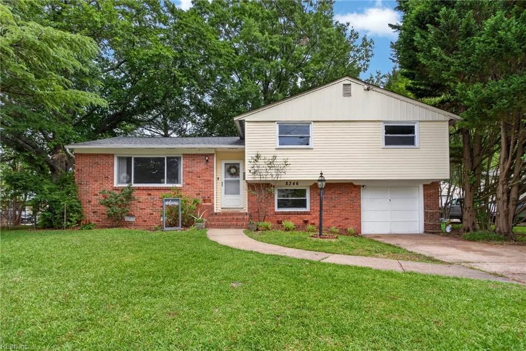 8346 Dickson DR, NORFOLK VA 23518 - Main photo