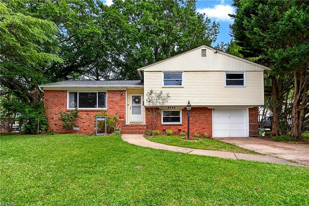 8346 Dickson DR, Norfolk — 3 bed Residential, 1,900 sqft