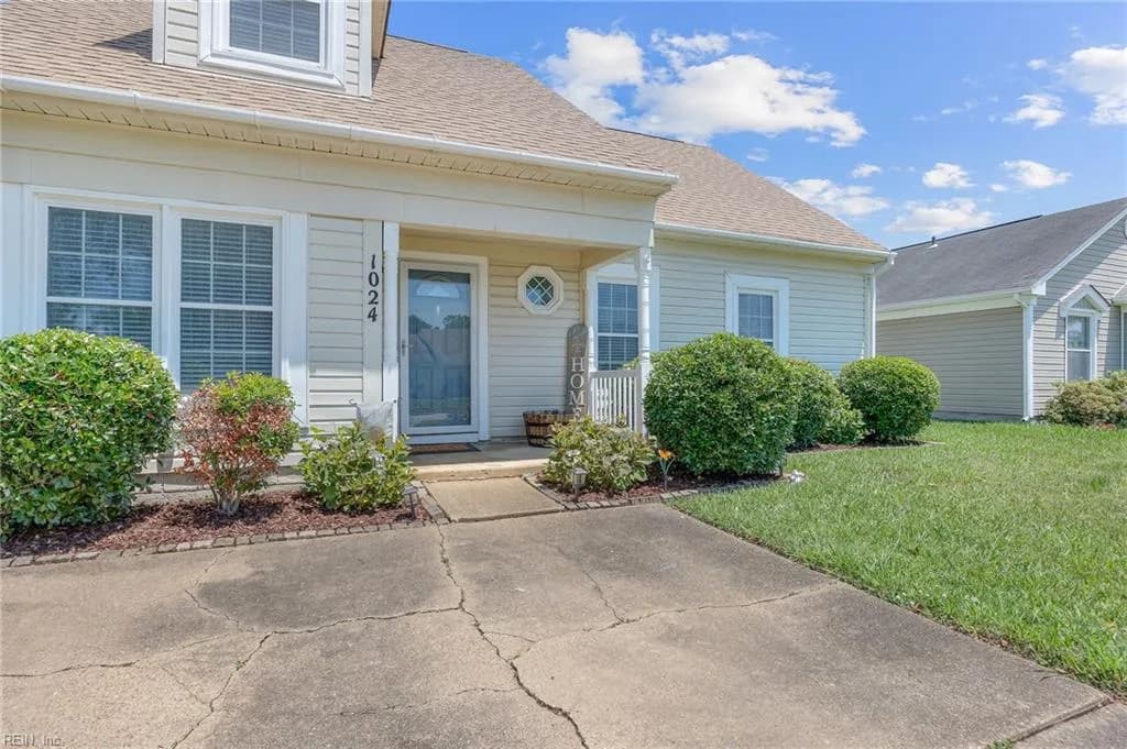 1024 Blairmore DR, VIRGINIABEACH VA 23454 - Photo 3