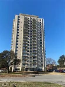 1 Crawford PW #1306, PORTSMOUTH VA 23704 - Photo 2