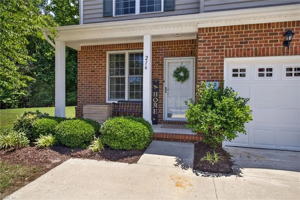 216 Monticello CT, SMITHFIELD VA 23430 - Photo 4