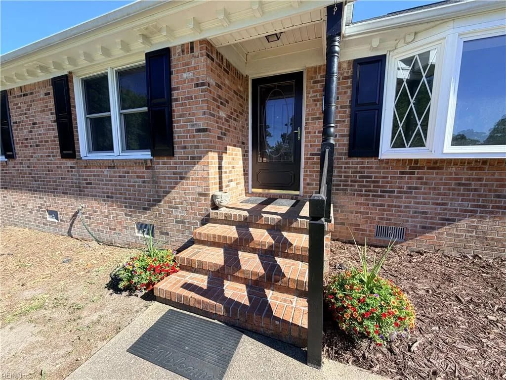 5304 Gale DR, VIRGINIABEACH VA 23464