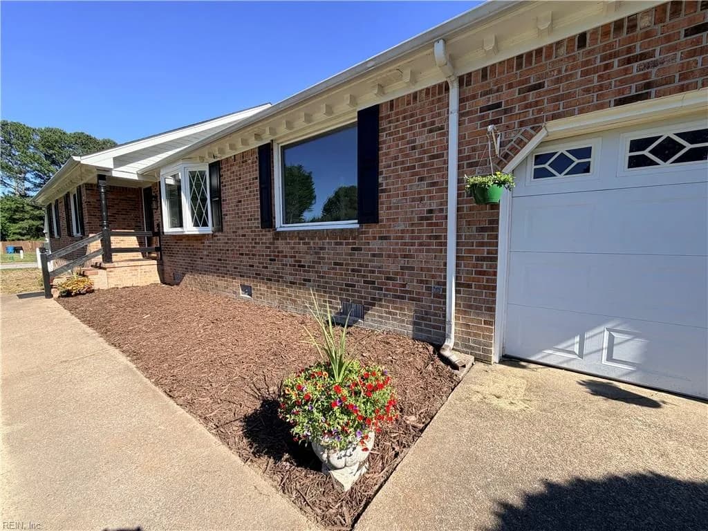 5304 Gale DR, VIRGINIABEACH VA 23464 - Photo 3
