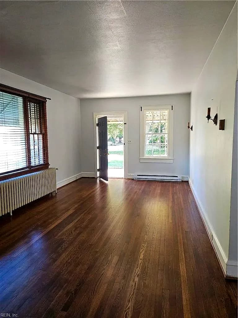 229 Atlantic AVE, HAMPTON VA 23664 - Photo 3