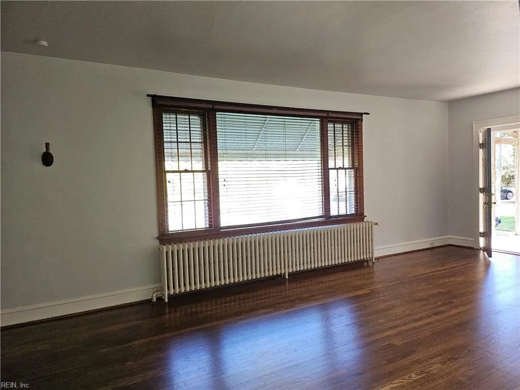 229 Atlantic AVE, HAMPTON VA 23664 - Photo 4