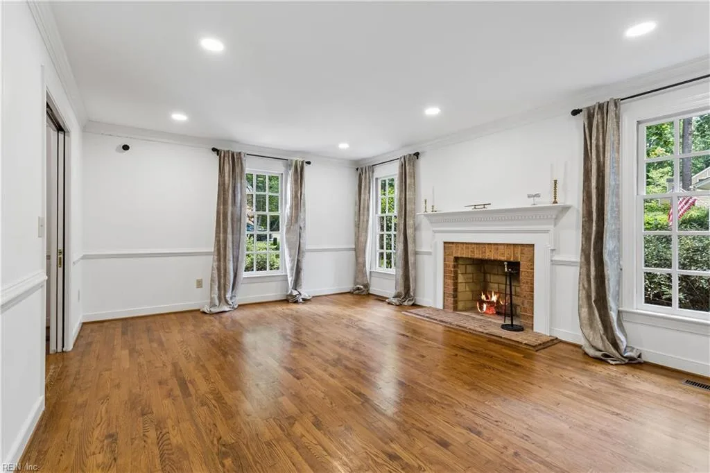 112 Barrett PL, WILLIAMSBURG VA 23185 - Photo 3