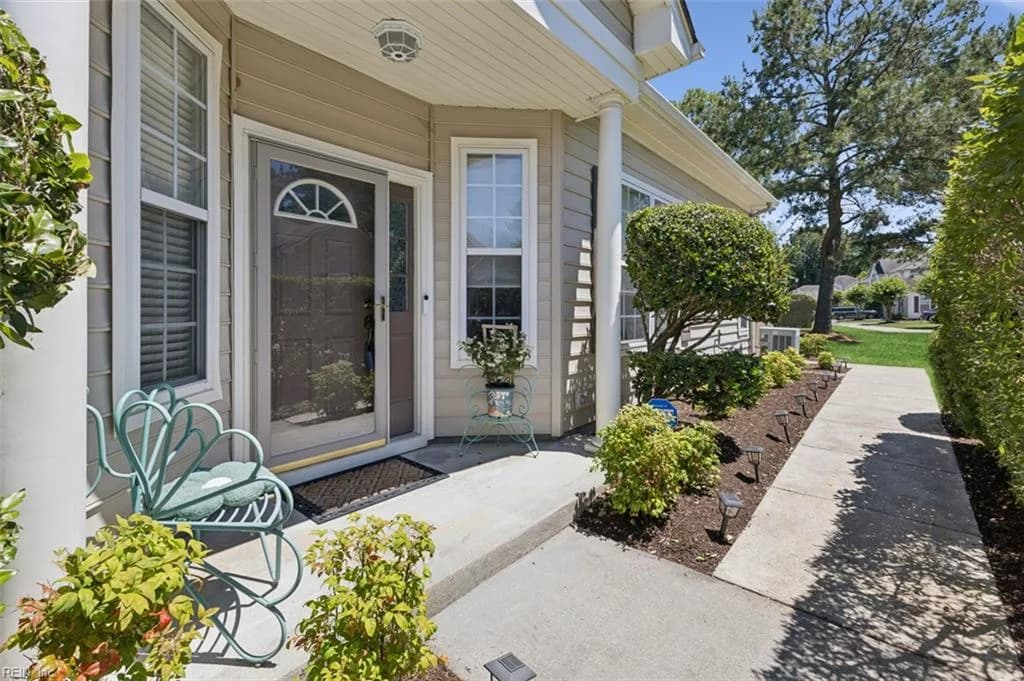 4348 Salem Springs WAY, VIRGINIABEACH VA 23456 - Photo 4