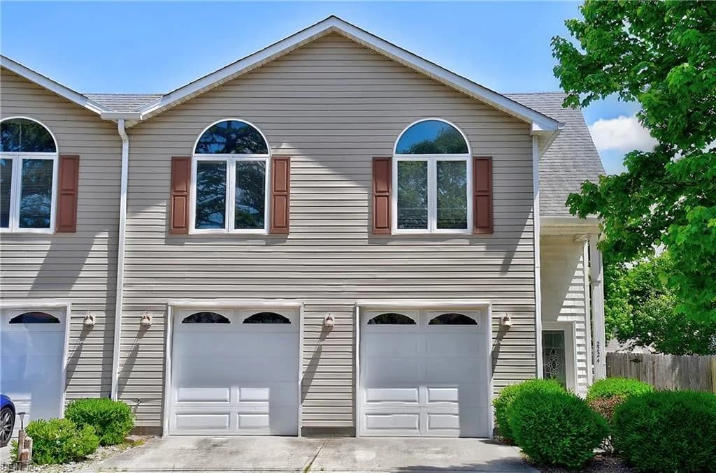 2224 Berrie CIR W, VIRGINIA BEACH VA 23455 - Photo 2