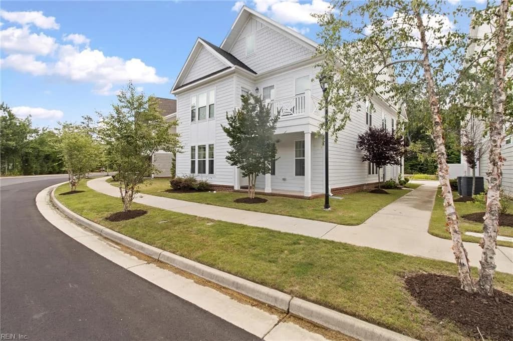 125 Mainsail LOOP #Loop, YORKTOWN VA 23693 - Photo 3
