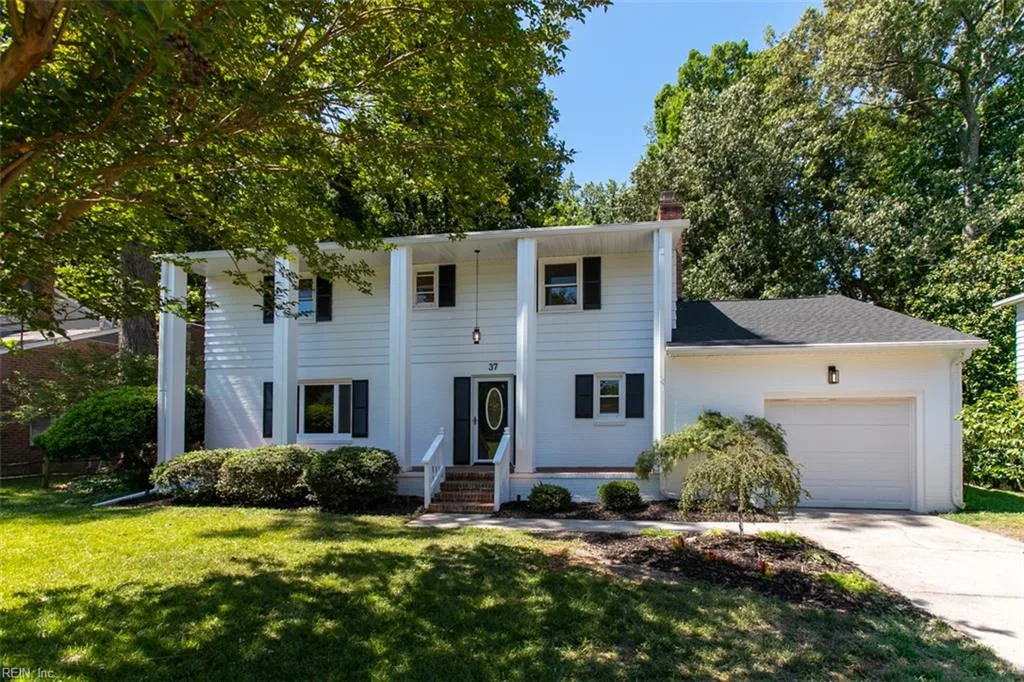 37 Indian Springs DR, NEWPORTNEWS VA 23606