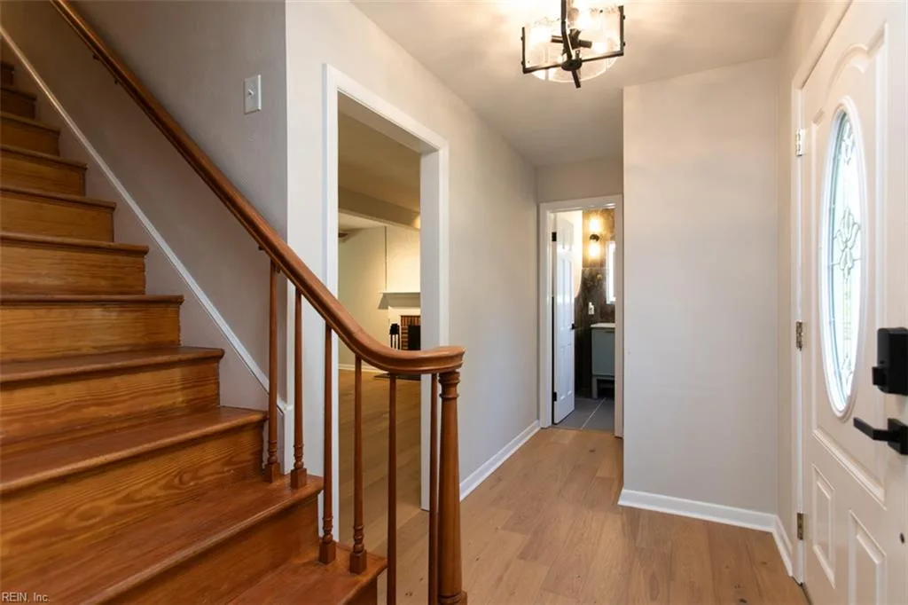 37 Indian Springs DR, NEWPORTNEWS VA 23606 - Photo 3