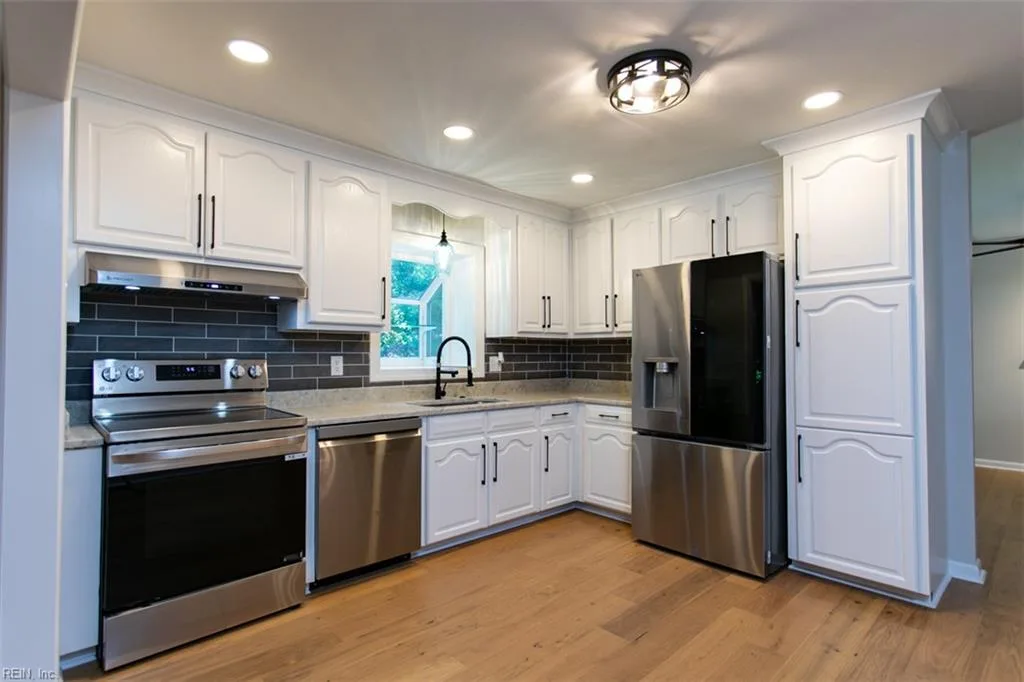 37 Indian Springs DR, NEWPORTNEWS VA 23606 - Photo 5