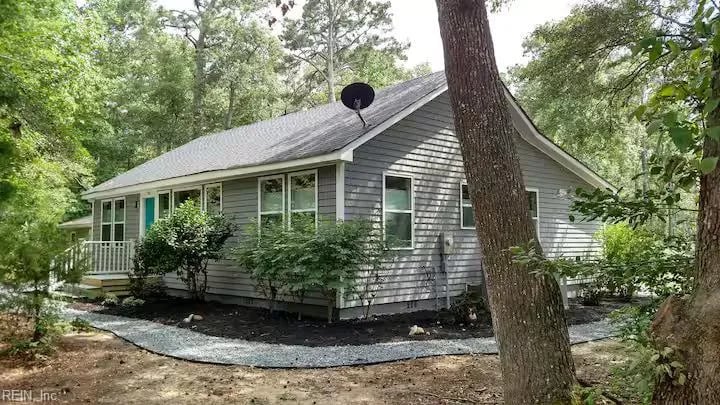 227 Colonial Beach RD, JARVISBURG NC 27947