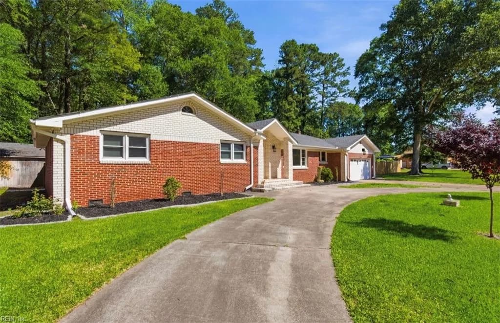 308 Mapleshore DR, CHESAPEAKE VA 23320 - Main photo