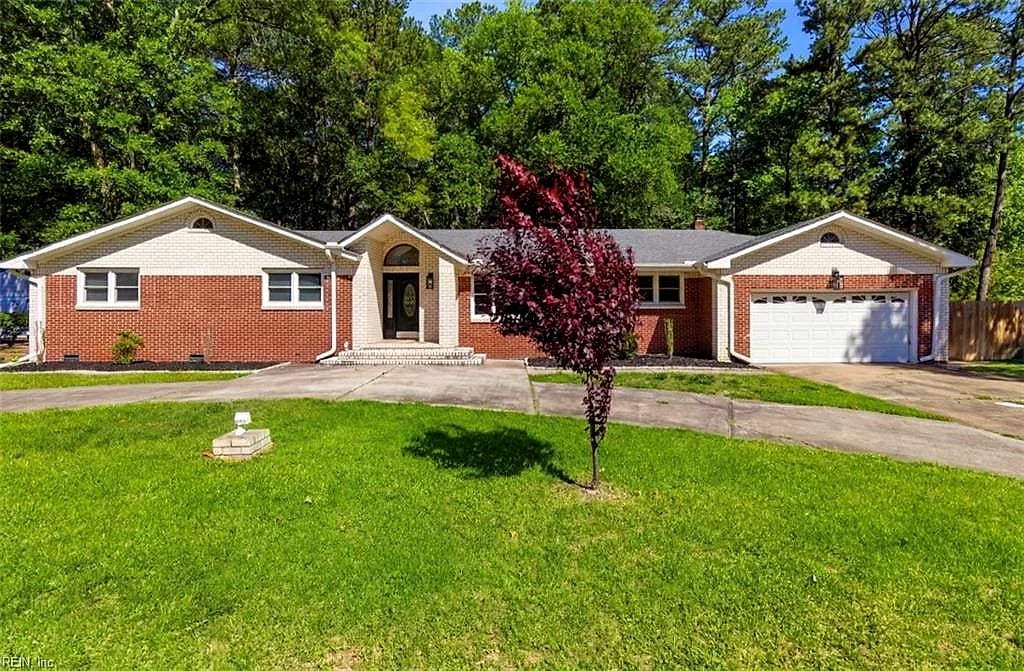 308 Mapleshore DR, Chesapeake — 4 bed Residential, 2,541 sqft