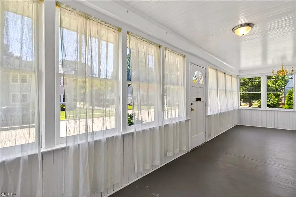 130 W Ocean AVE, NORFOLK VA 23503 - Photo 4