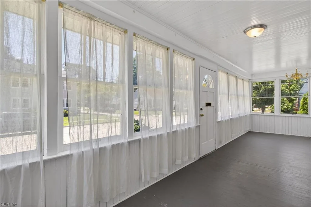 130 W Ocean AVE, NORFOLK VA 23503 - Photo 4