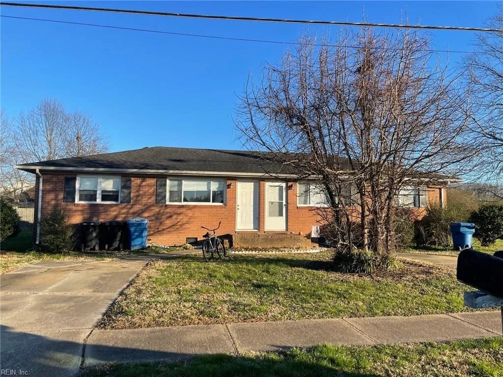 1676 Da Vinci DR, VIRGINIA BEACH VA 23454 - Main photo