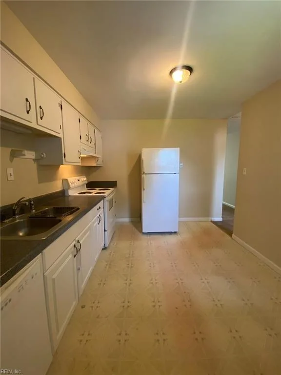 1676 Da Vinci DR, VIRGINIABEACH VA 23454 - Photo 4