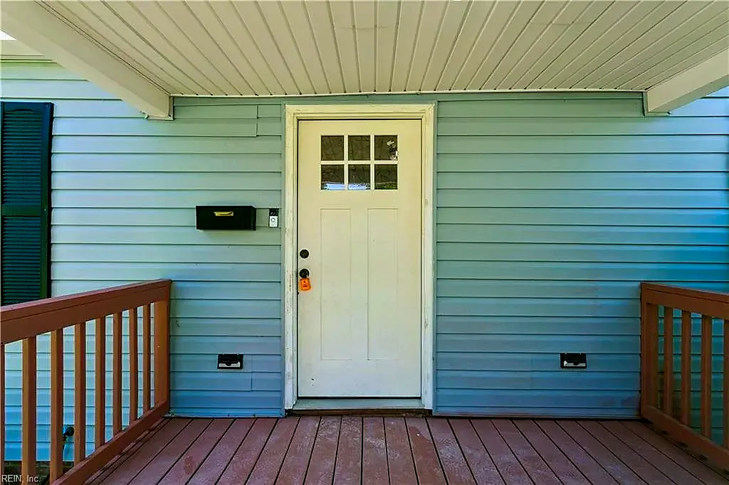401 Melville RD, HAMPTON VA 23661 - Photo 3