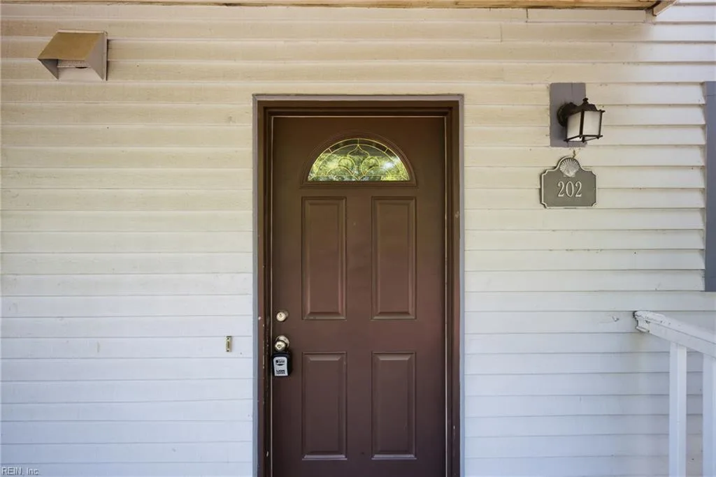 3200 Lynnhaven DR #202, VIRGINIABEACH VA 23451 - Photo 5