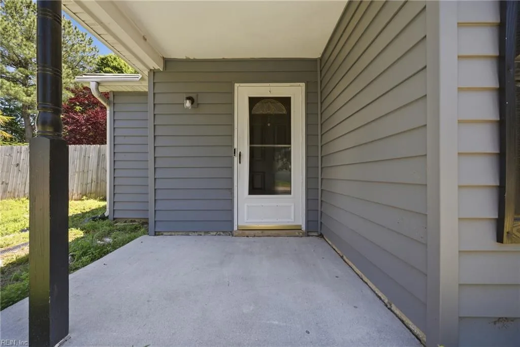 5545 Lambdin ARCH, VIRGINIABEACH VA 23455 - Photo 4