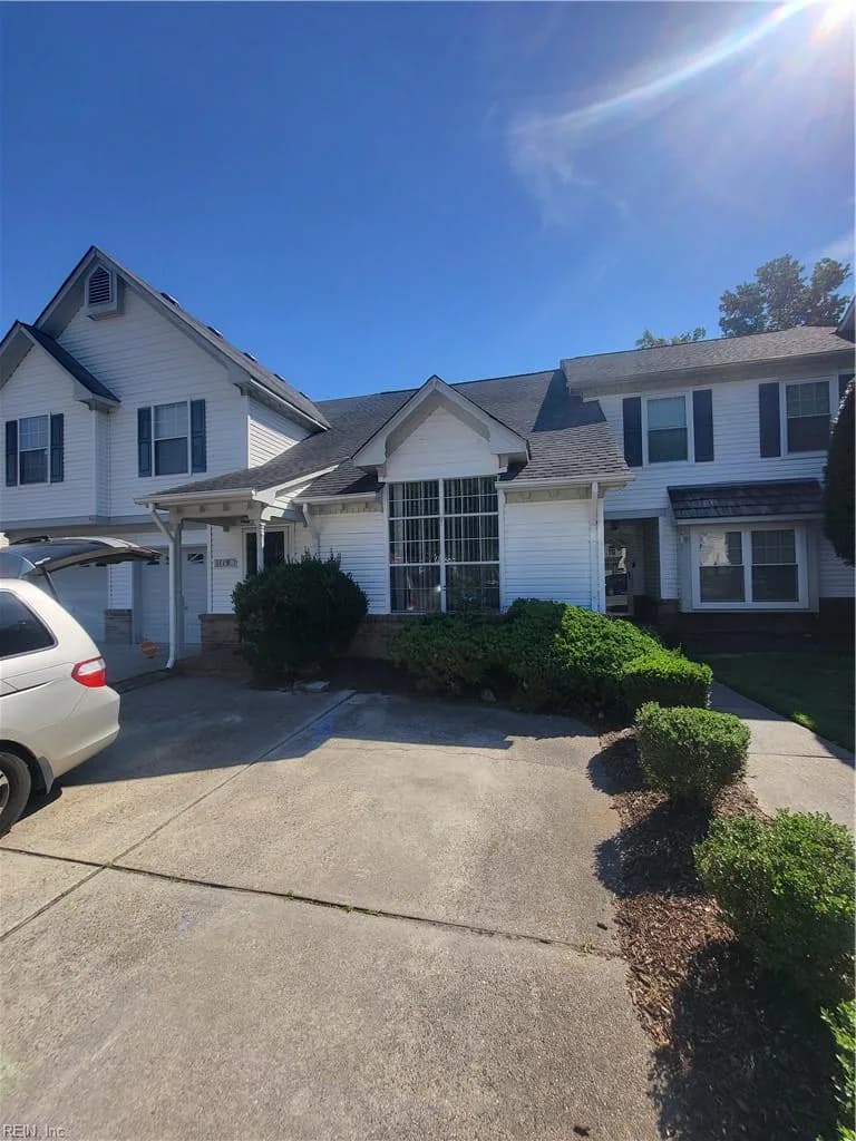 1119 Shoal Creek TRL, CHESAPEAKE VA 23320 - Photo 2