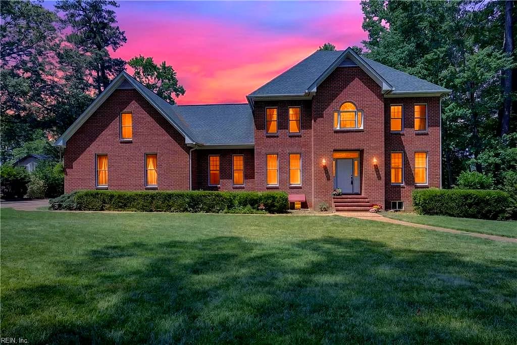 1358 Moyer RD, NEWPORT NEWS VA 23608 - Photo 3