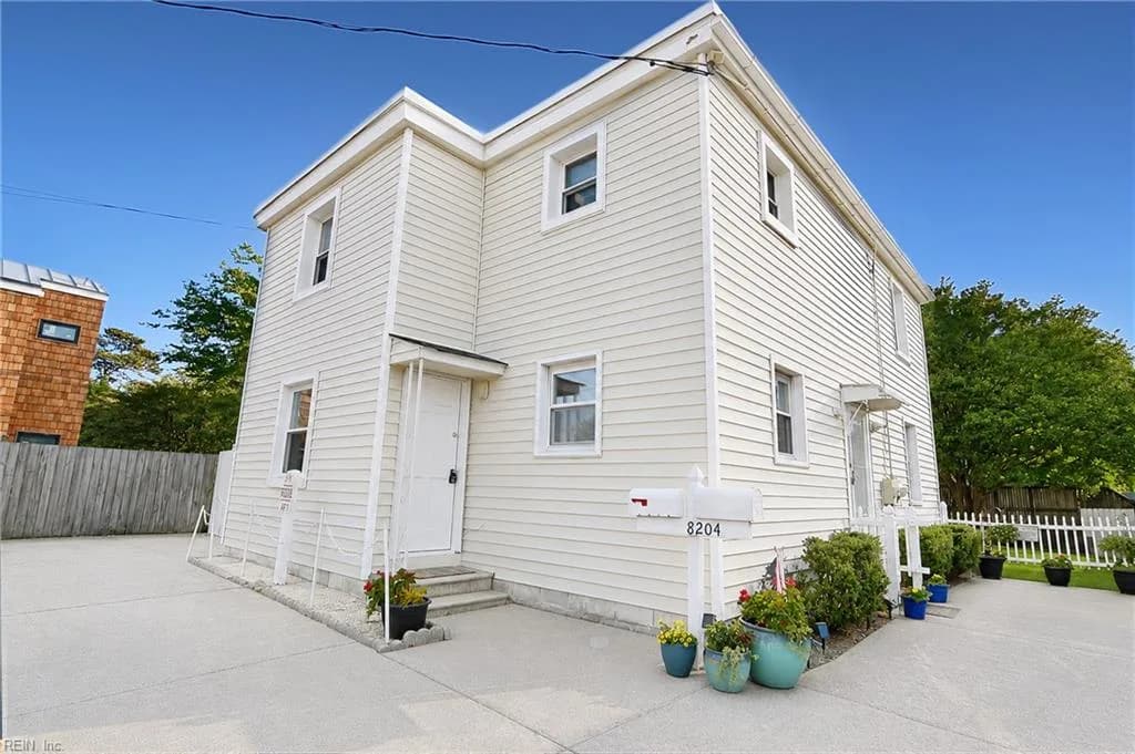 8204 Atlantic AVE #A, VIRGINIABEACH VA 23451 - Photo 2