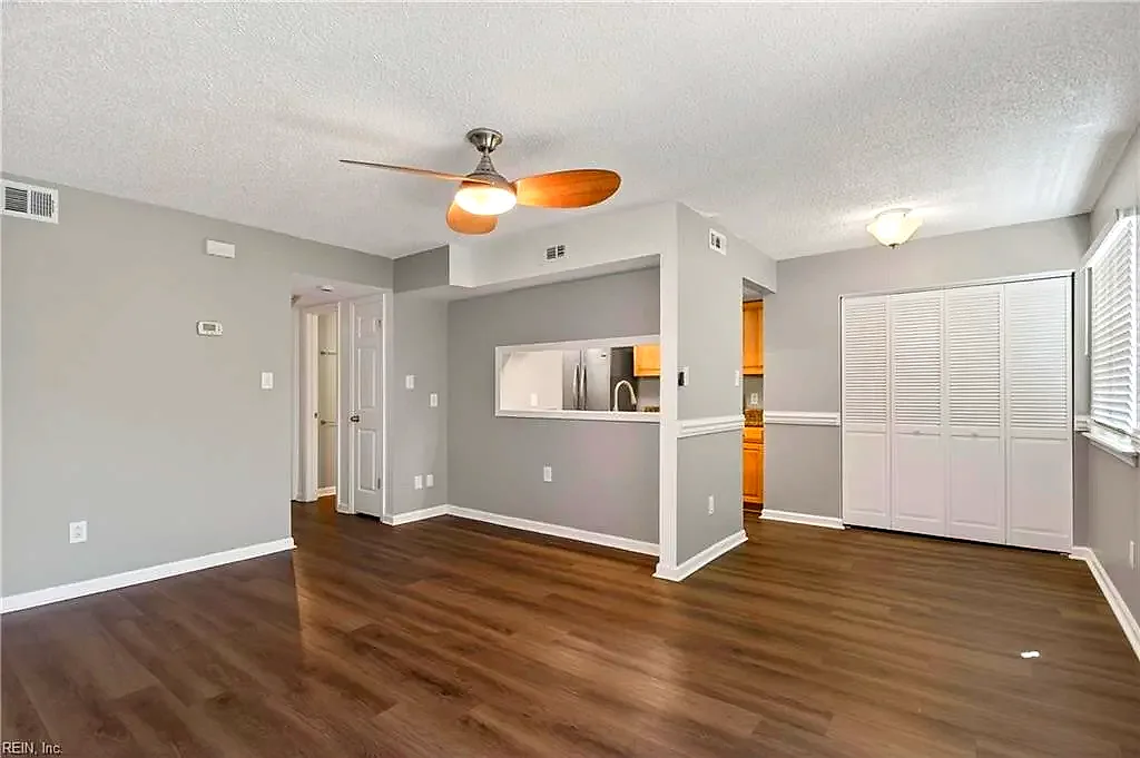 3528 Dublin CT, VIRGINIABEACH VA 23453 - Photo 3