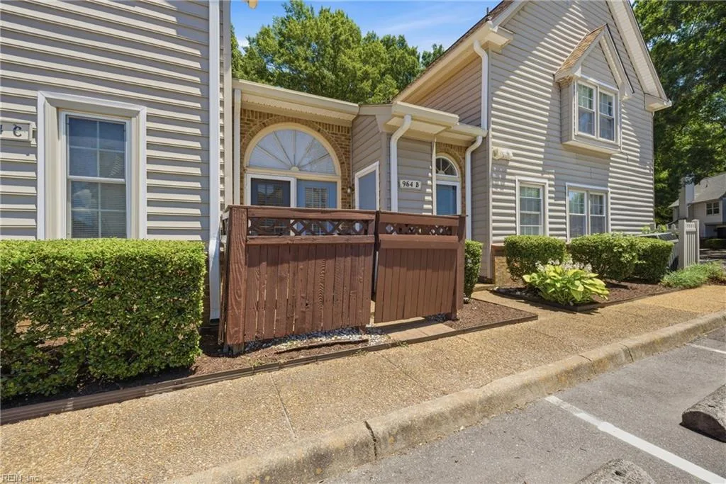 964 Saint Andrews RCH #B, CHESAPEAKE VA 23320