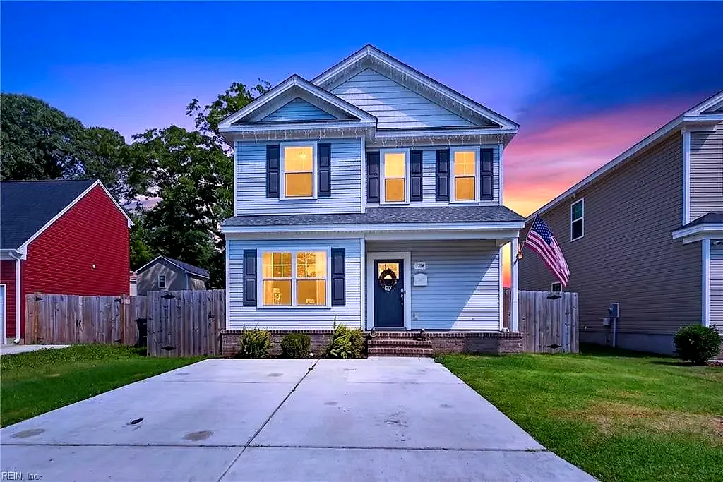 1214 Mount Horeb ST, Suffolk — 4 bed Residential, 2,000 sqft