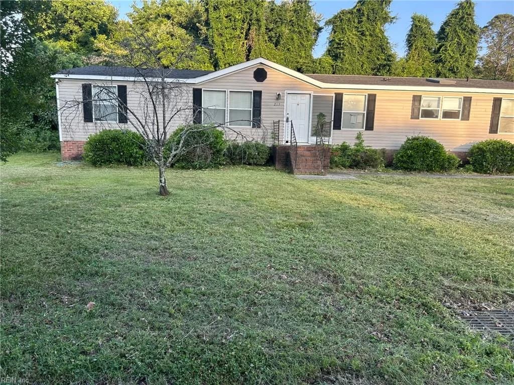 213 Butler ST, WAVERLY VA 23890 - Photo 2