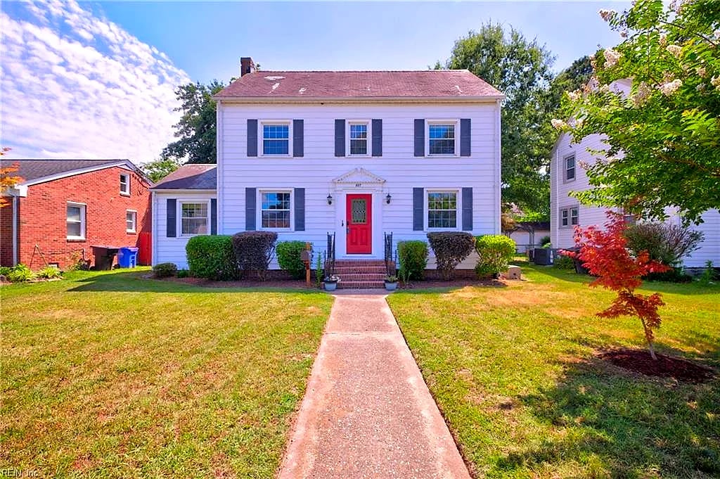 407 Sussex DR, Portsmouth — 3 bed Residential, 2,164 sqft