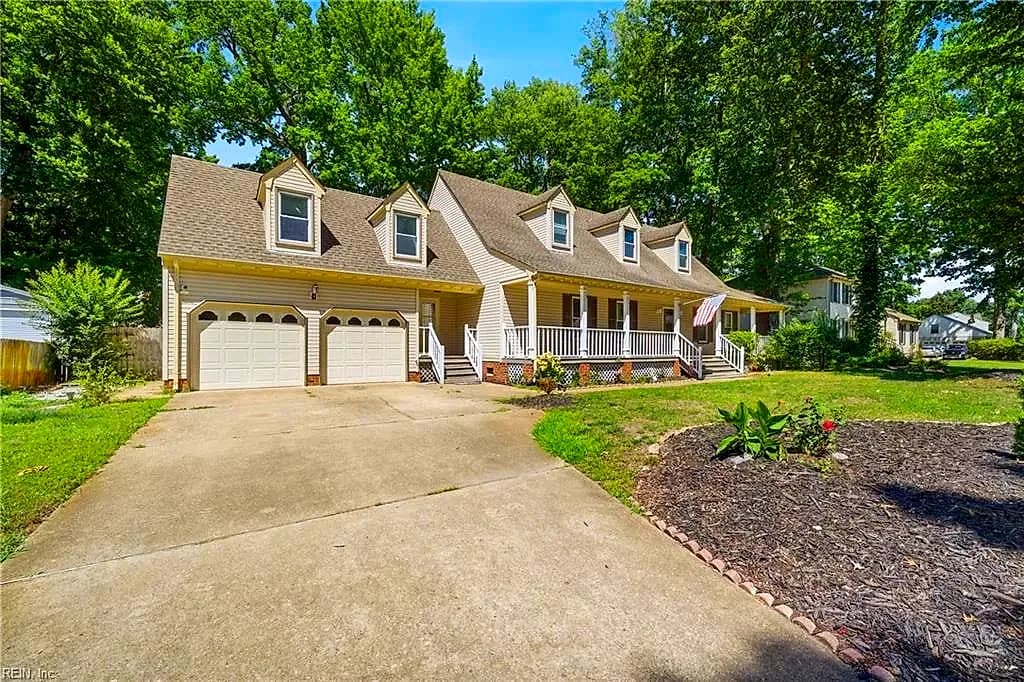 1113 Crystalwood CIR, CHESAPEAKE VA 23320 - Photo 4