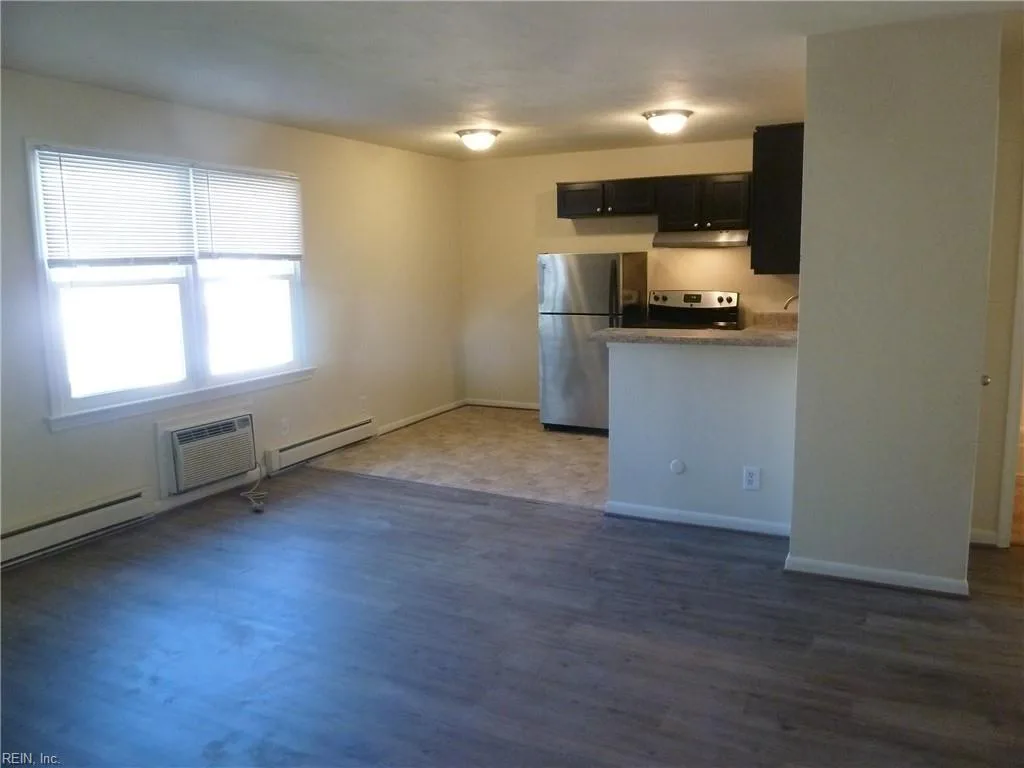 1111 Hugo ST #F, NORFOLK VA 23513 - Photo 4