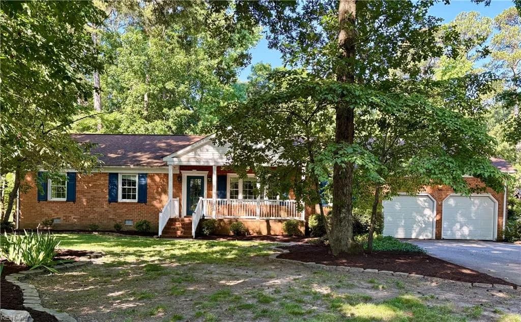 612 Old Dominion RD, YORKTOWN VA 23692 - Main photo
