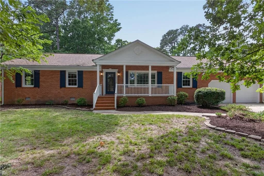612 Old Dominion RD, YORKTOWN VA 23692 - Photo 2