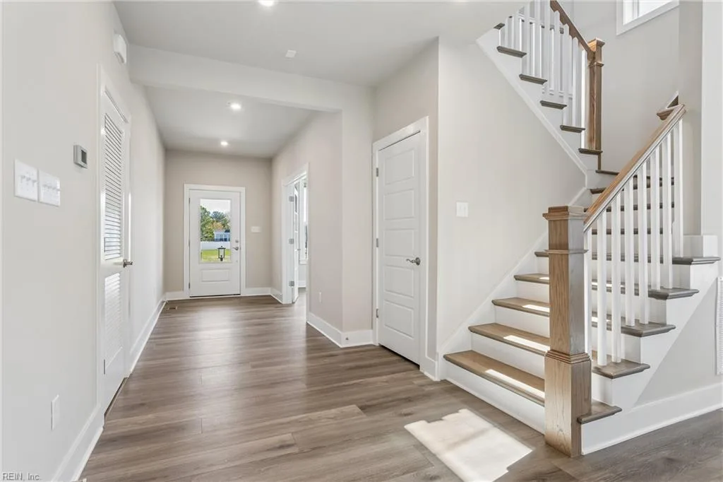 108 Robert Bruce RD, POQUOSON VA 23662 - Photo 4