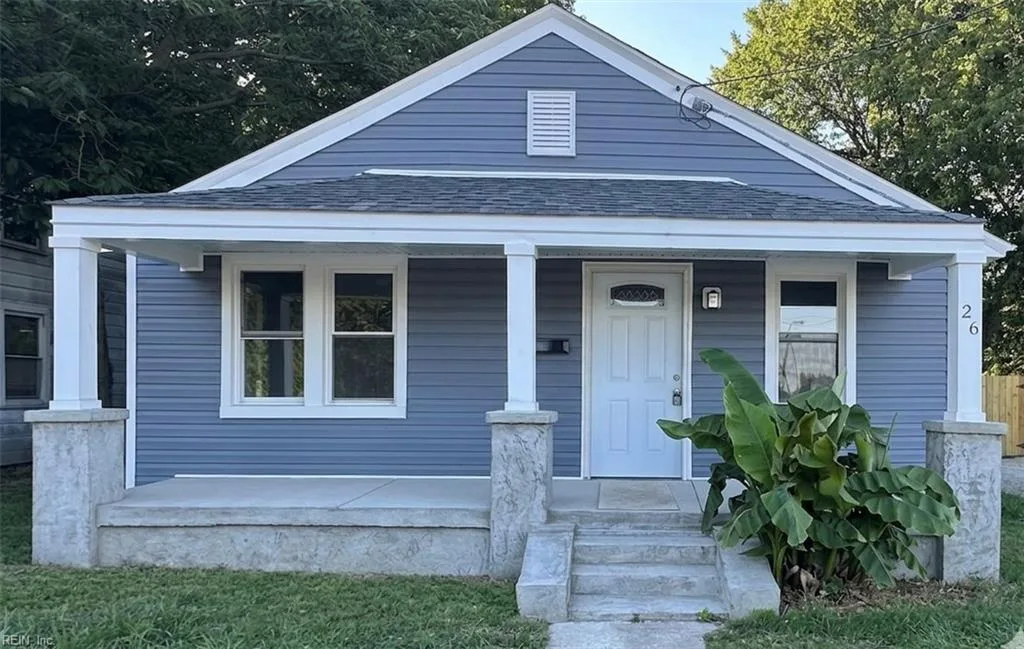 26 Woodland RD, HAMPTON VA 23663