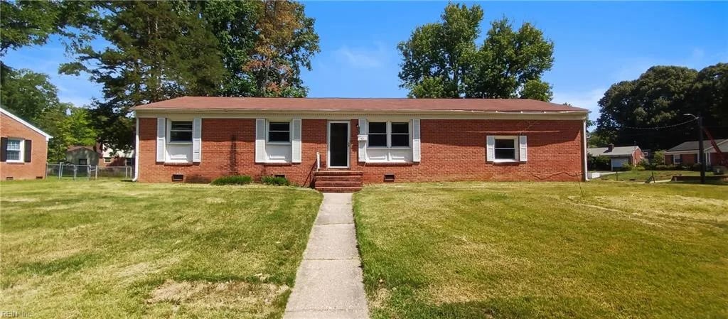 329 DE LAURA DR, Newport News — 3 bed Residential, 1,398 sqft