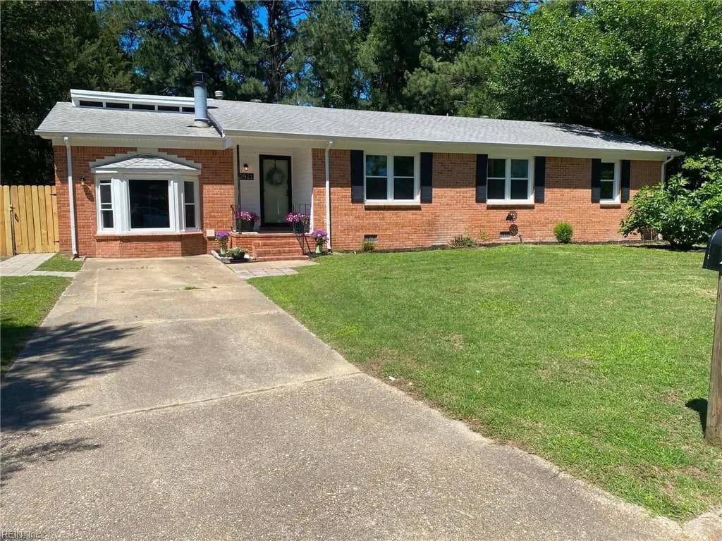 2921 Meadow Forest RD, CHESAPEAKE VA 23321 - Main photo